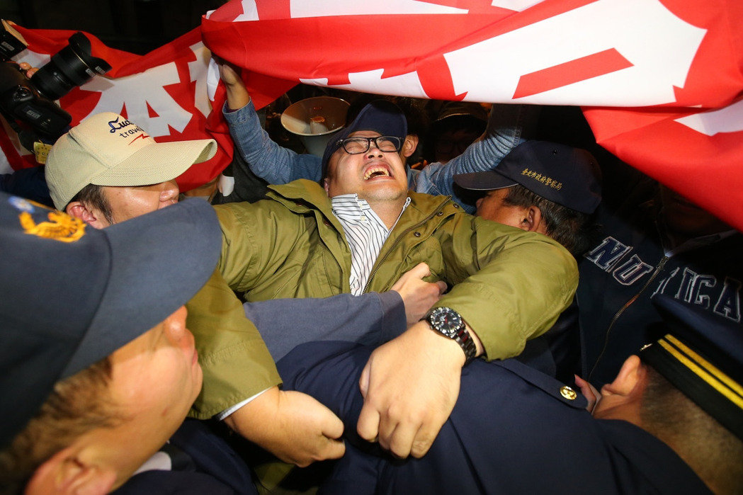 ä���n�y�e���ܬY�������� �����Y����������ʐ�