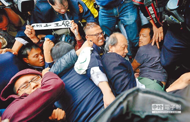 �������N"�þs�թ�"���}�����n���^�����@�w�Y�U��