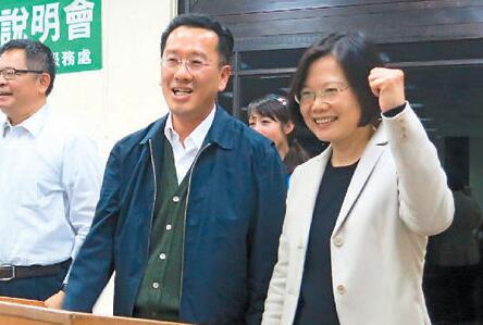 ���W�I�͡������Y���L���u���𡲱q�M���S�߰ʶ}��