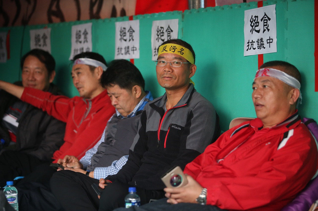 ��C������n�ا��e����������Z�f