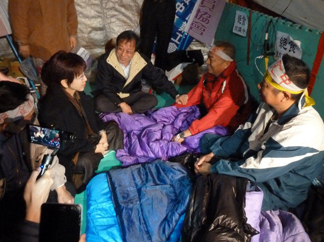 ä���n�h�u�x�~�~��B���^���I�L�߰|���g�����ܬY�e��������o�Y�C���Ũ��y