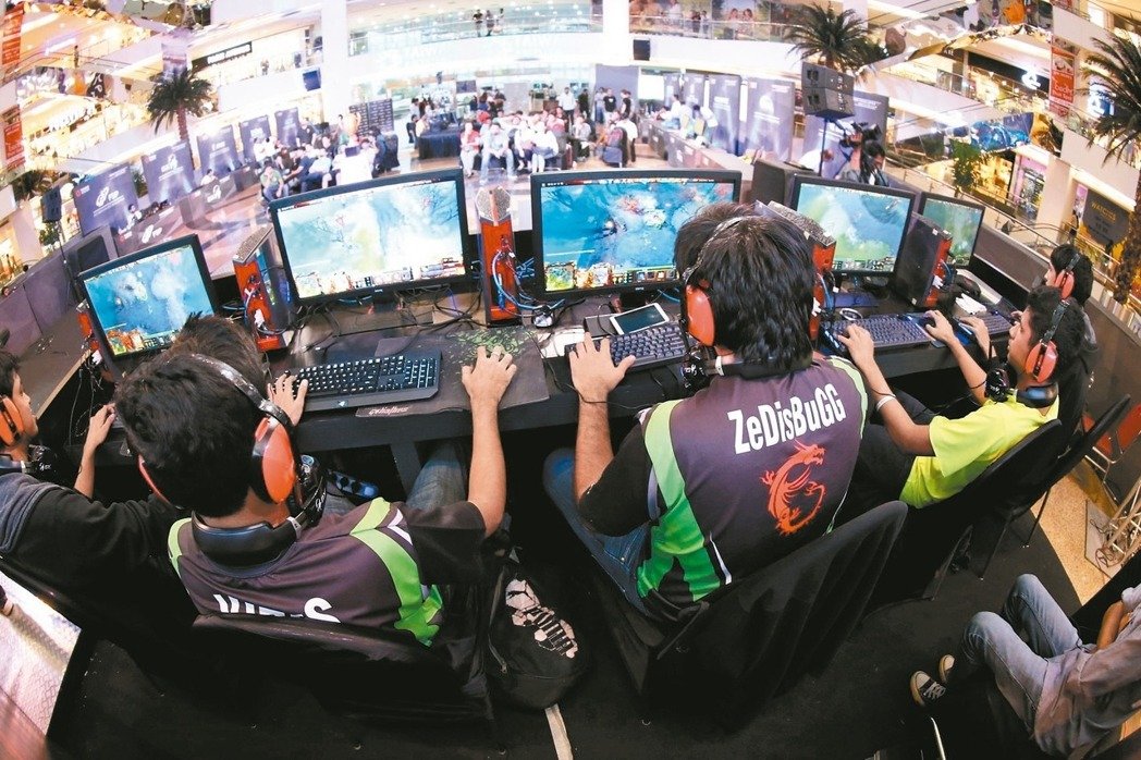 ��������~�����������W��Ƴ����W�]�q�C���r��