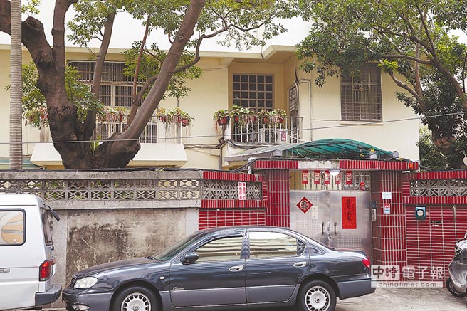 ��C������n�H���𤧓��o����S�~���ݤ��t