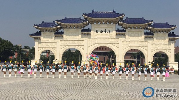 �夤���֢u�j������������ج[ ä���n������Y���n��^�֢u�S��