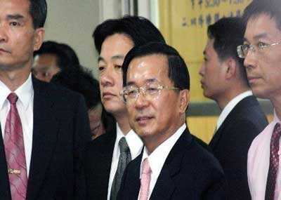 ��ڨ���ܐ�ħ�F54�������e��ا������������}