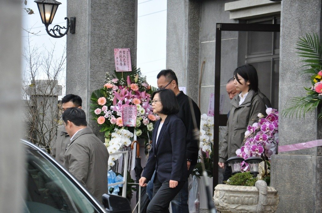  ���Y���g�������h�l�]�P�� �a�����H�q�׮�j5����