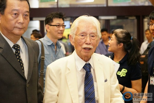 �r�@�Ȥ�����