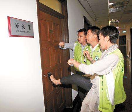 ��C������n�Ѥ��v���Z���D �k���L�W���q����r��