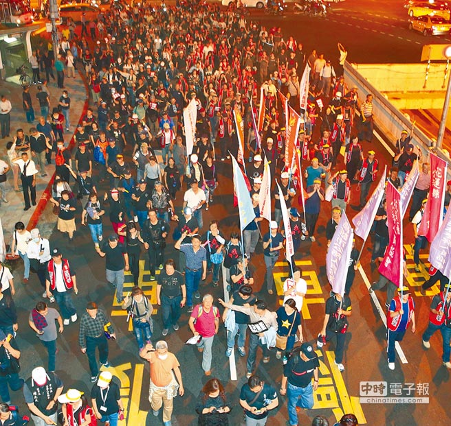 ���W�L�e����s���~���� �ڽJ���Ϥ�����p�E�P�ѢA