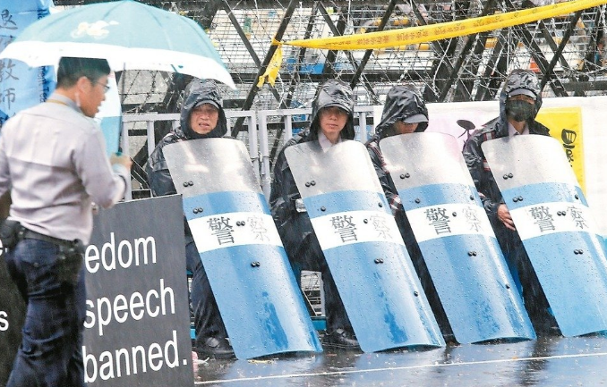 �M�Ҥӿ����Y�g�C���� ���j���S�Υ��x�k������x�~