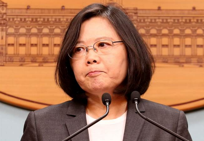 �M�Ҥӿ����Y�g�C���� ���j���S�Υ��x�k������x�~