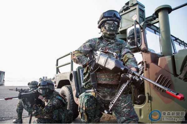 ���C�c�d�M���]���y�ҧ��� ���Y�����\Ŧ�ɤ߿q"����"