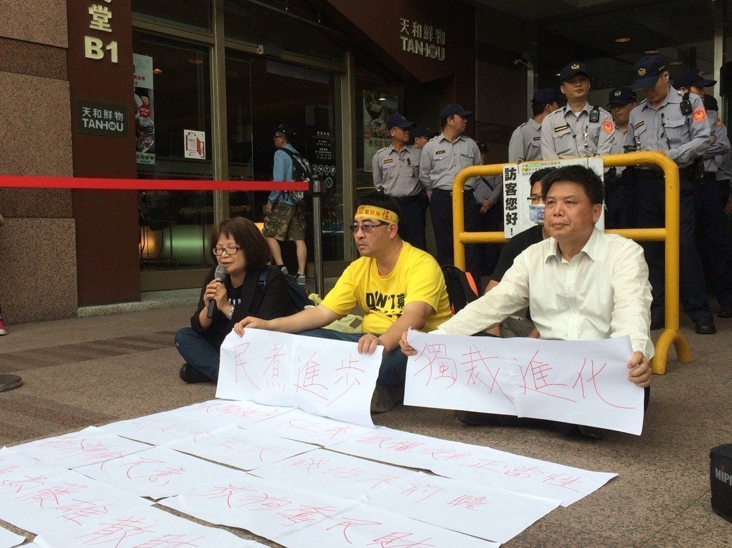 ���Ŭ�����ا��L�g�������q�U�s�Y ���e�f���v��ޮ