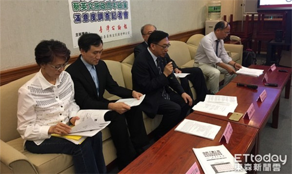 ���Y���o�{�W�e����ڨ �L�������I�n�ا����G�oá��