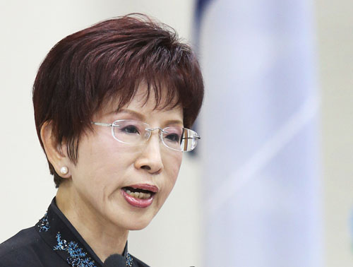 �͵��q��x�~�~�|����s���\ ������ףK����