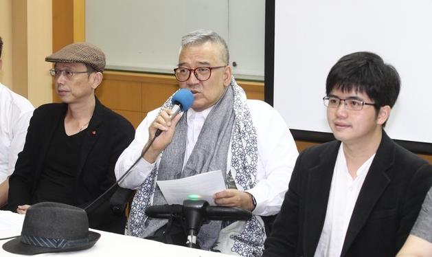 �ܬY�g���s�W���� 14���y�N�~�����B�H�H�����]�L��