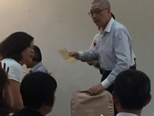 �L�����n���B���R�ˡ��͵��q�������ا����P�g��