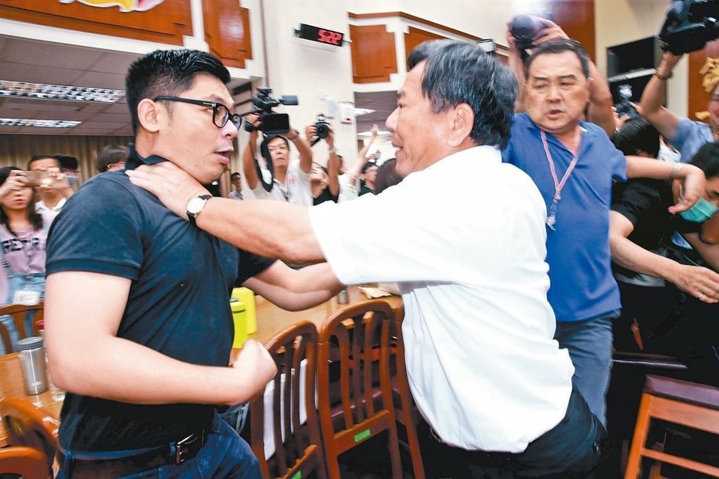 ���W�L���u�|�����@�G�_����������~���y�G �p���A�q�L