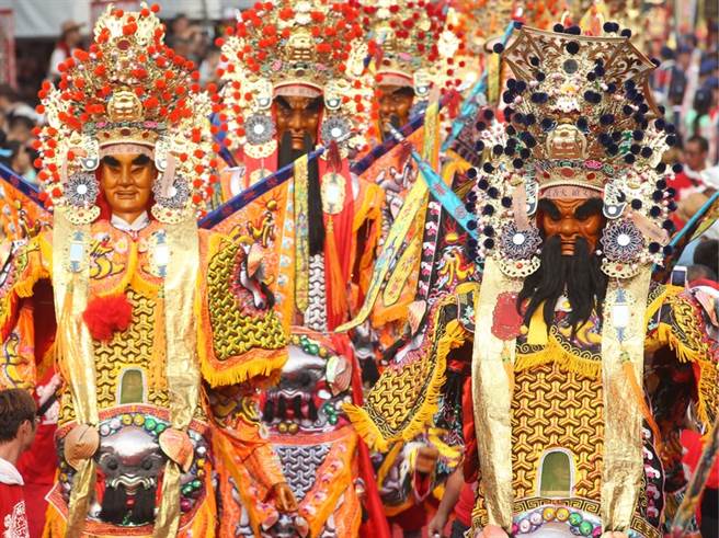 ���ا��F�Y�{�X�ޡL���I���C�� 200�c��10��á��ܬY