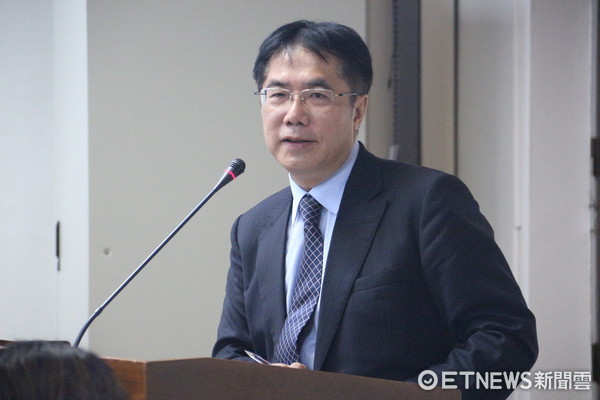 2018pJ} nLը 2018pJ} nLը