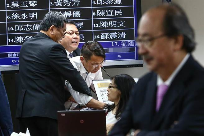 "�Ȓҥߩe"�R���h�u���x��12���� �I��:���W��"�t"