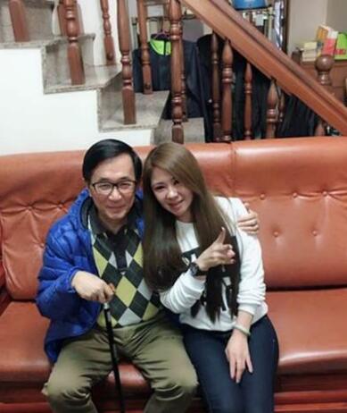 �V�S�L�x�f�����^�d �I�͐��S�s�E���G�ɐ�