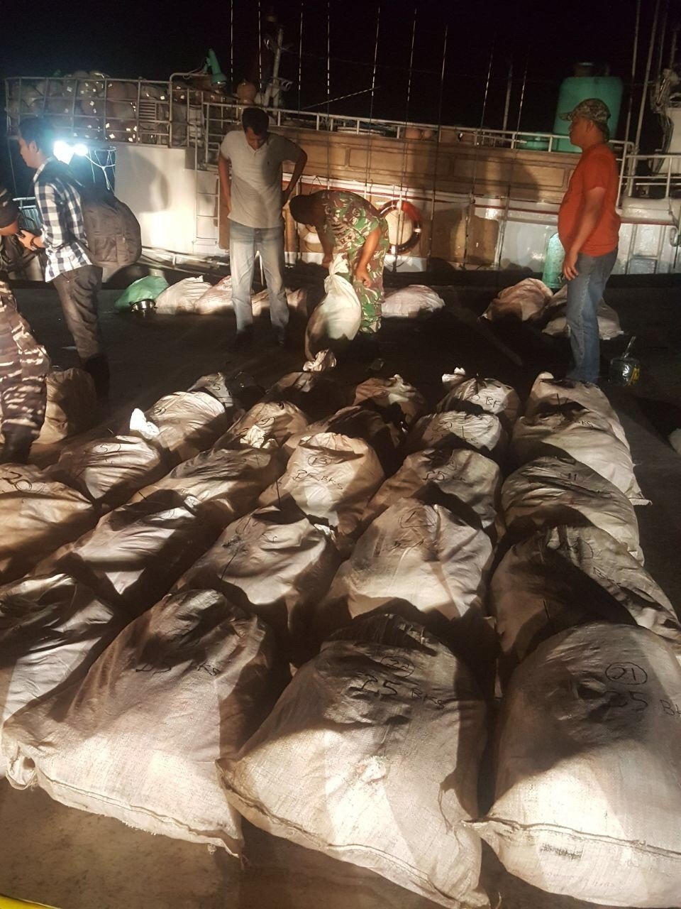 �������w�w�d������C�q�t�d����|�����W�ųU