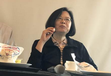 �V�S�z�����Y����Qک���t�ÔU���� ���E��