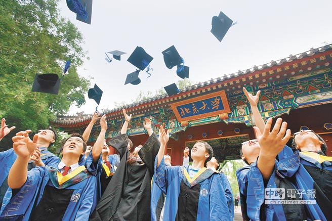 ���Wħ�ԹG������J�ϔI���A �ɴ\���@�����r������ا��t���t