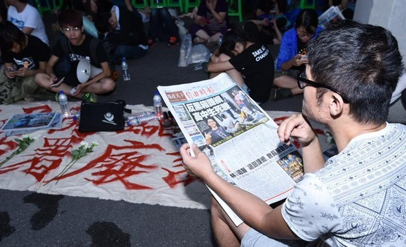 �Ր����W���\�ʹ��f�r���K�䔮�d���������K�L��ˡ�