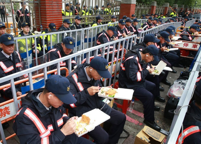 ���W�H���d�ޕs�ʡL���N�ç��� ���Y�����������c�����h�L