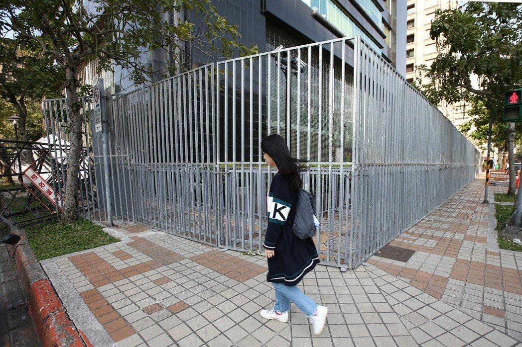 �����n���y�L���W�{�����K����ڽJ�Е[����Ŧ������3��