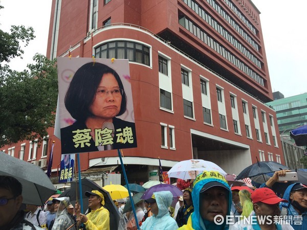 �ڥ�1�e�O�n���Y��棰���N�[,"棲���"ҧ�h�Χ��G���y