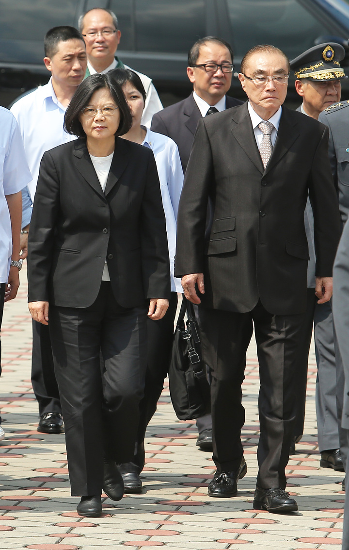 ���Y��߬r�d�@