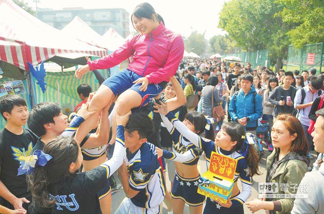 ��M�a���\�ŬǕ����������W���}�I���s��