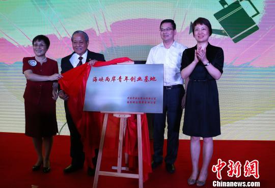 ���n�B�P�ףD�}����ݕz���i ��