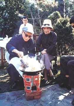 ��C������ۤҥ]�L�B�r�������^�d