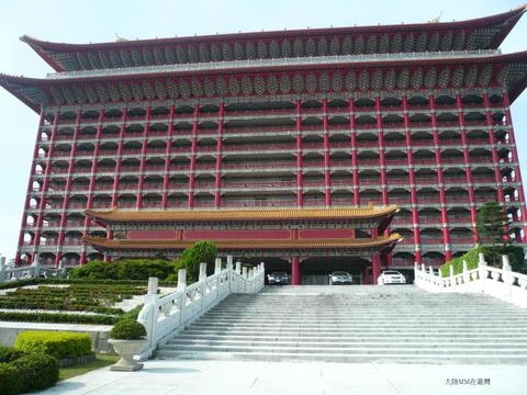 �����r��