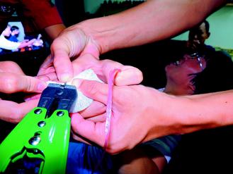 �]���d�Ԕe�g���\���y���פ�껤��ؐ��ʐ�