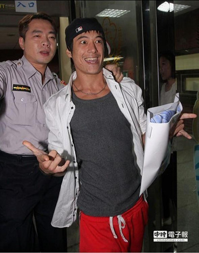 �������r�����y�A���~���~�@19��N�����}�x