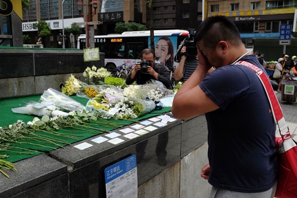 ������V��㨥������Ȓ��F