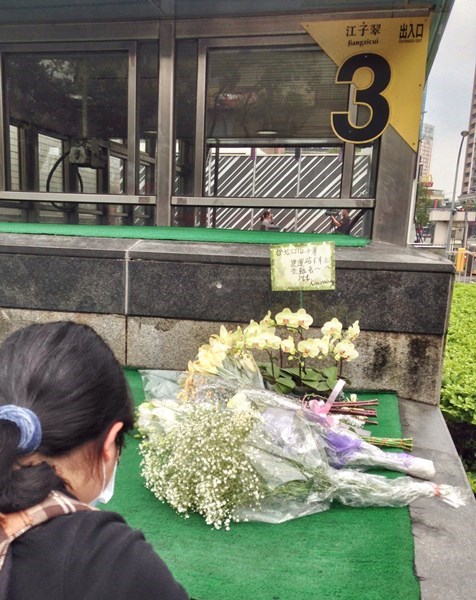 ������V��㨥������Ȓ��F