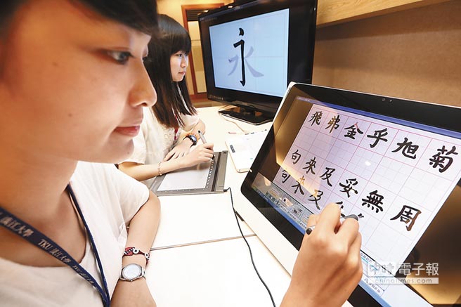 ���W���N�۸u���Ͳ�Y�t�˓B �{�͢��Β�