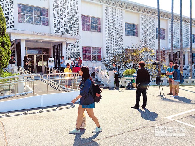 ���J�\����è�����J