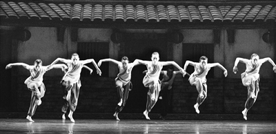 �粣�q�R�����W