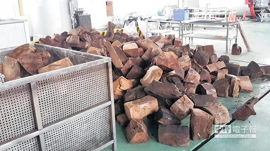 ���W�{��]�~��O�B��:������300�j �t�q�]�~�z(��)