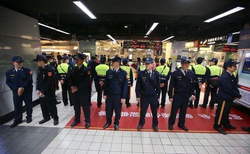 ���W�ãO�O�z�D�L�o�{�|�������ܬY �j��f���ʐ�