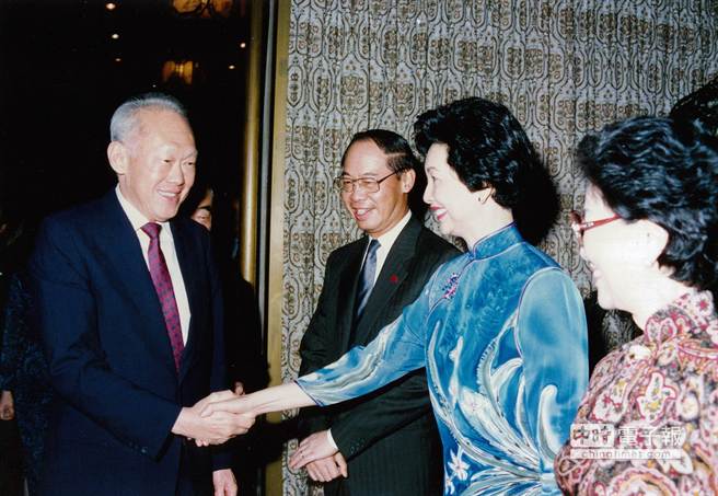 ���d�ҡV�[���奲�غf�����r���ޥ��n�g�L�ĥ�������s�T����⸿�����r���w�����d�һY��