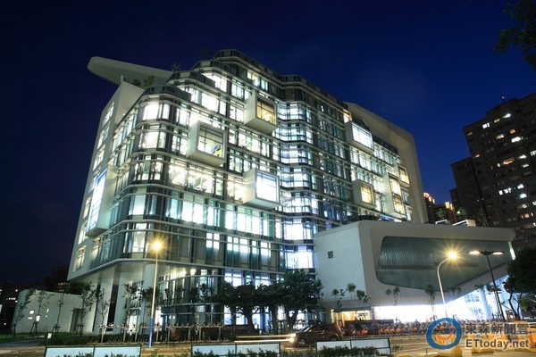 �s�����ߥ��������e����B�}�ȭ�p�ڐ����F���s���� �©M������