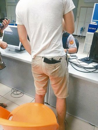 ���L������¦��U�}�N��e�����|�A�d�޵u�y